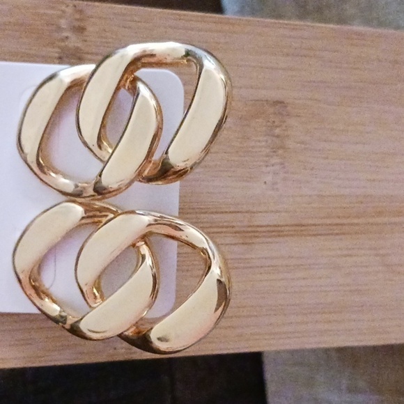 Gold Tone Post Earrings - Picture 5 of 5